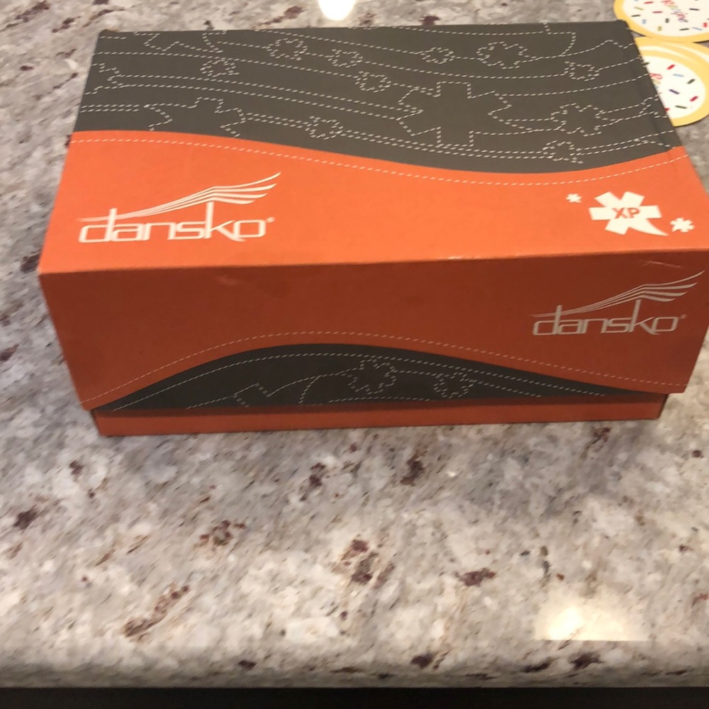 Size 40 Dansko Xp